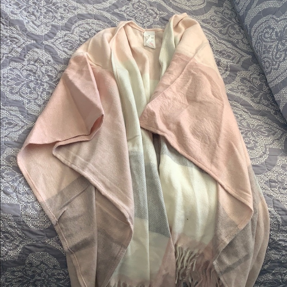 Wool rich shawl